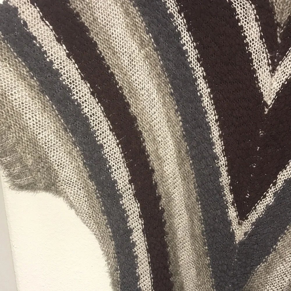 Vertigo Poncho Knit Sweater Oversized Small Retro Vintage V-Pattern Brown Gray - Picture 5 of 11